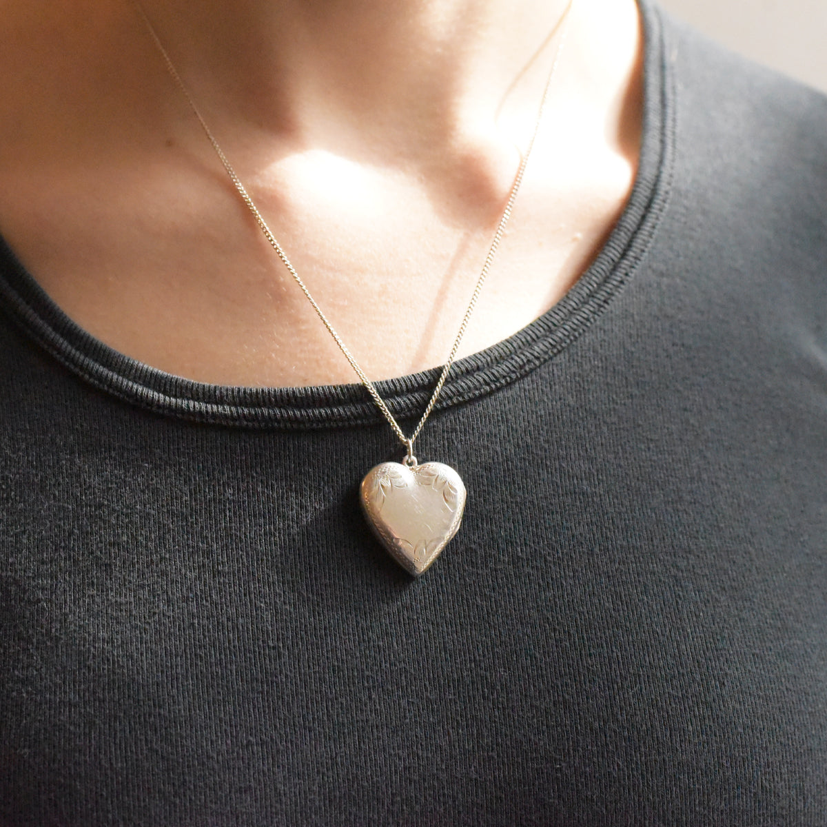 Silver chain necklace