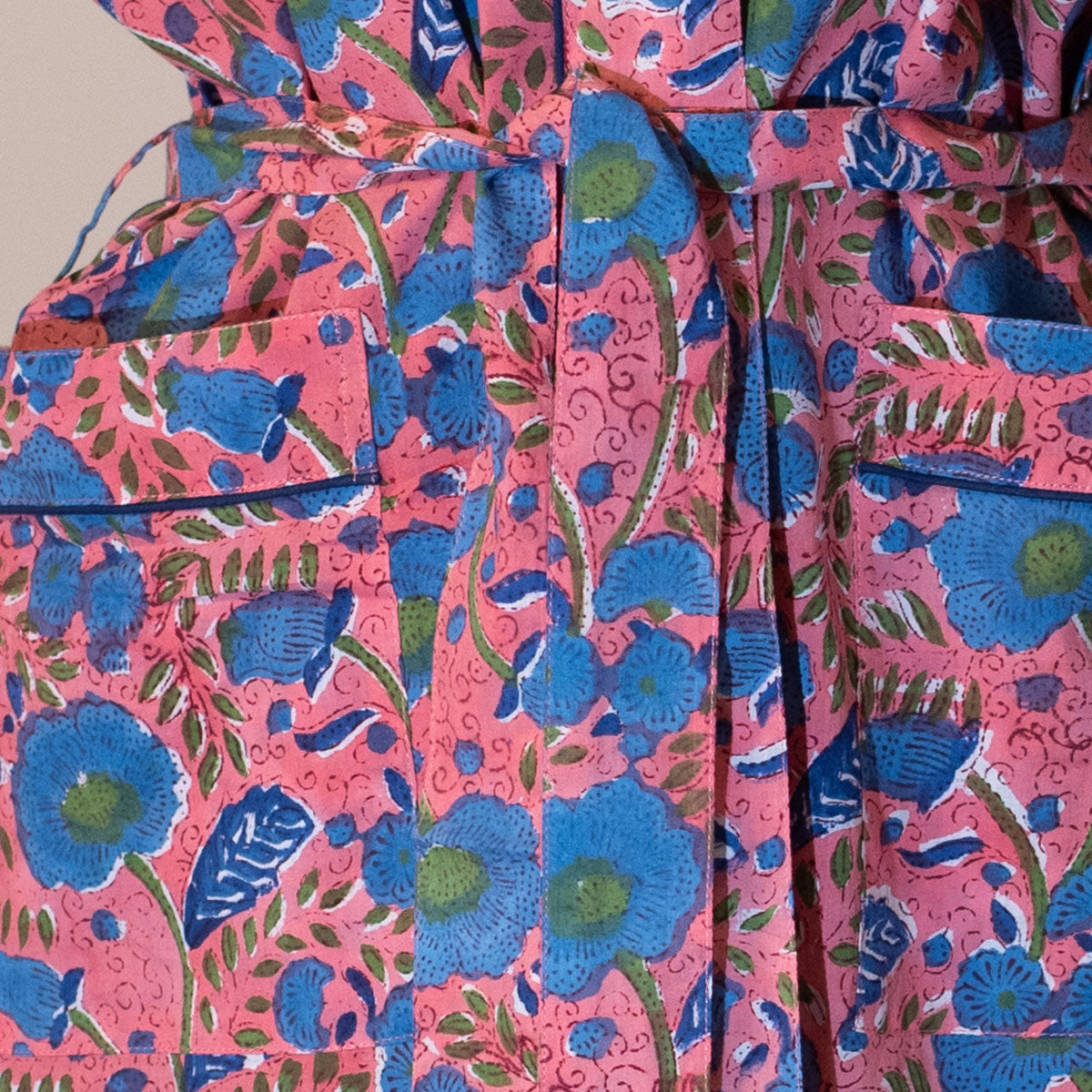 Robe Pink with Blue Poppies