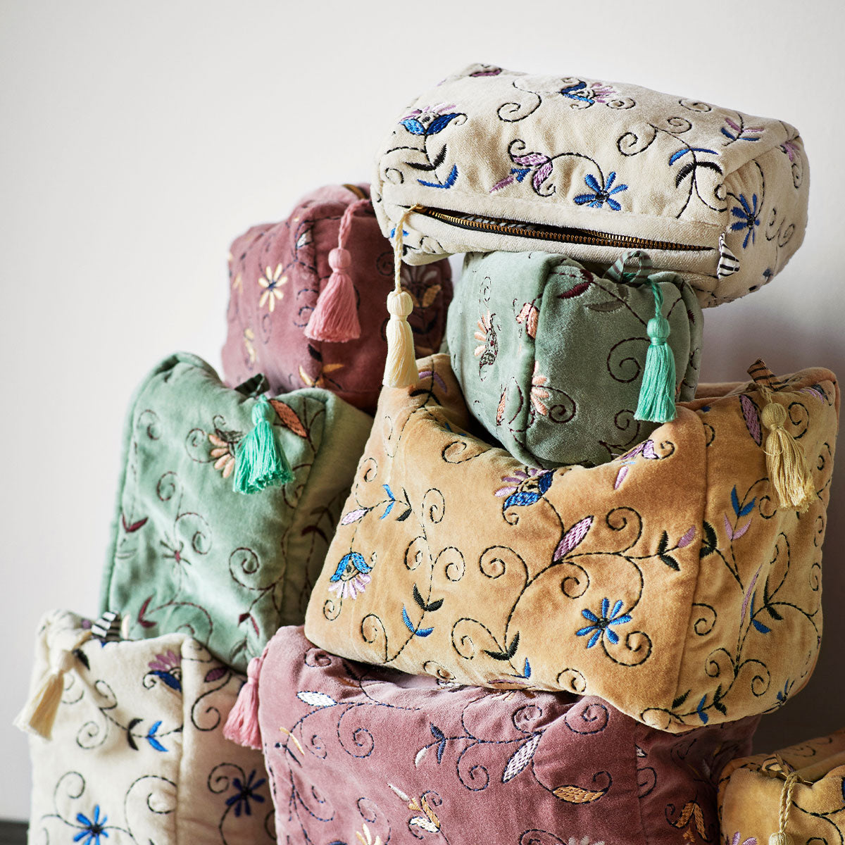 Large Washbag Velvet Green