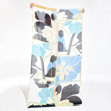 Load image into Gallery viewer, Scarf Floral Khaki
