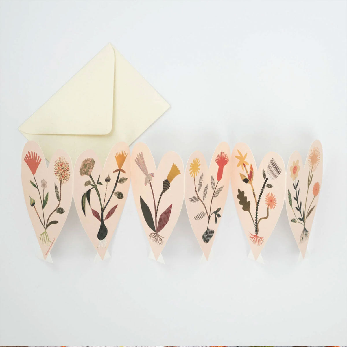 Greetings Card Heart Concertina