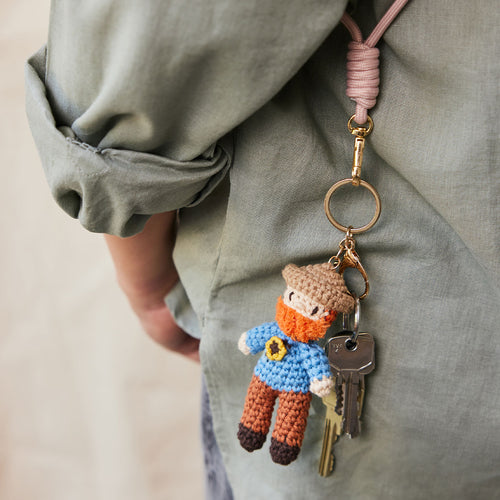 Crochet Keyring Vincent Van Gogh with Flower