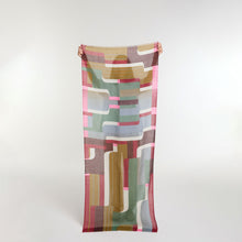 Load image into Gallery viewer, Scarf Wool Curves Pink Kahki
