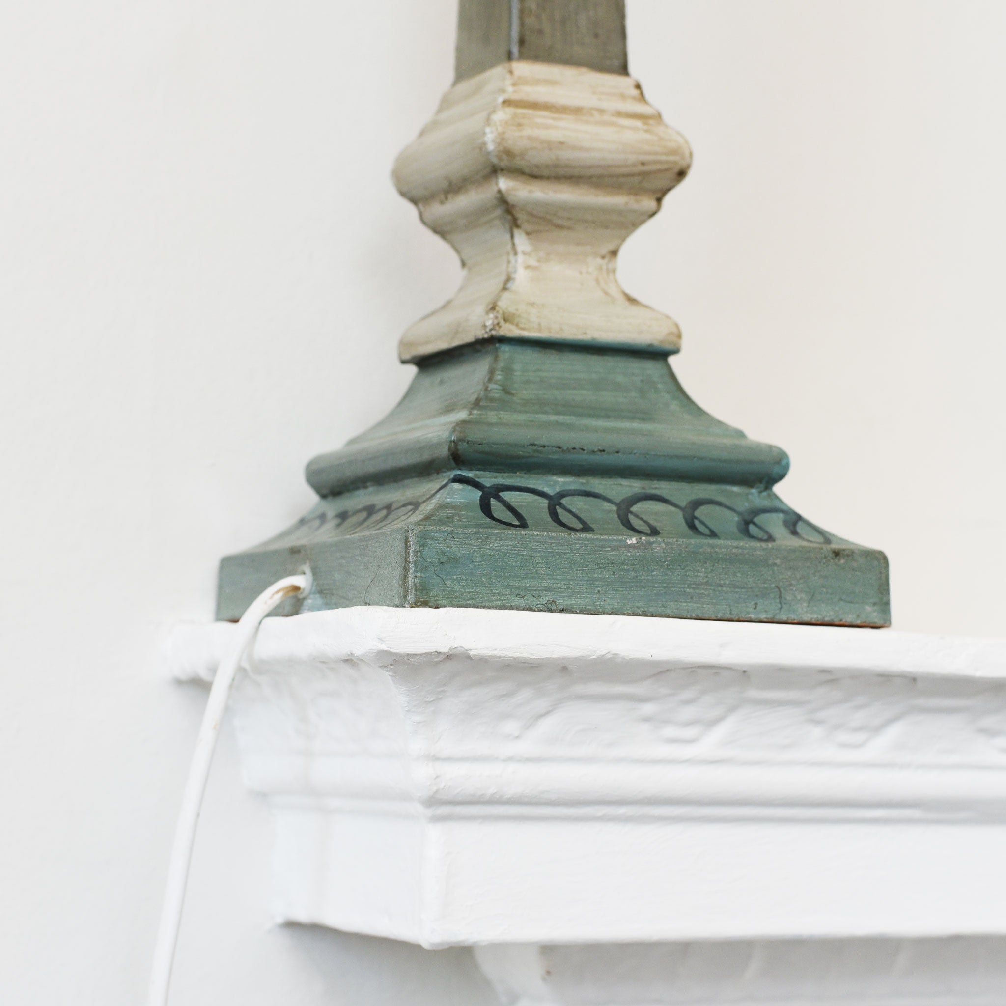 Hand Painted Table Lamp Stand Square Medium